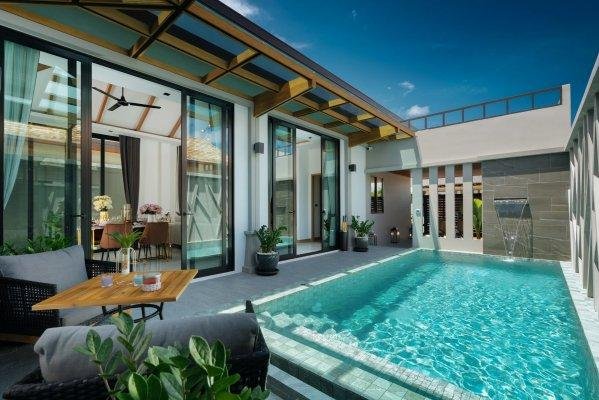 5 Bedroom Deluxe Pool Villa